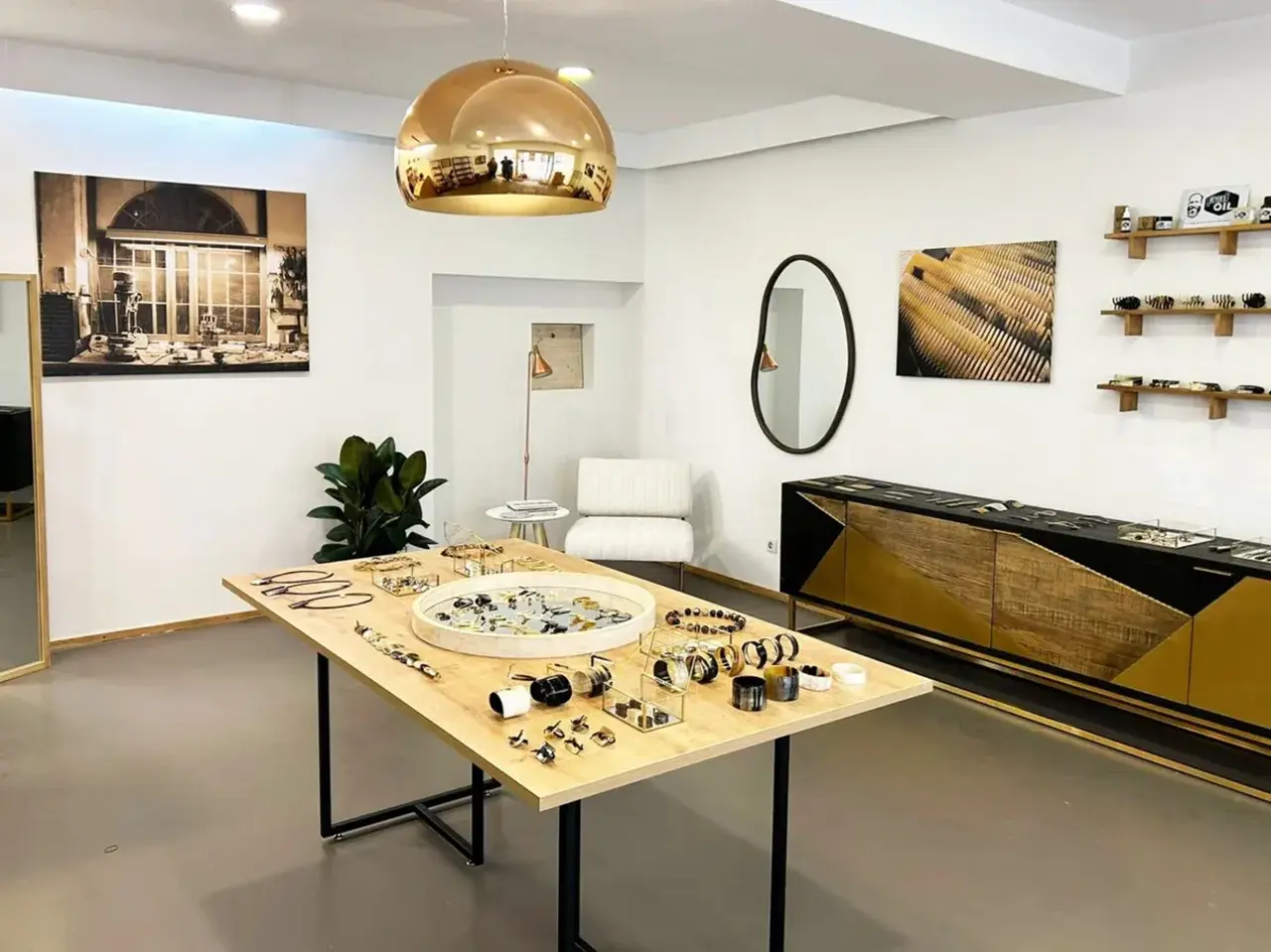 Hornmanufaktur Petz interior of the shop in Graz