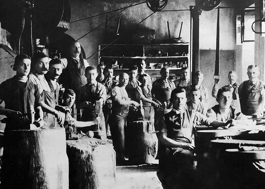 Image Credit: Image Credit: Company Jarosinski & Vaugoin Photography of silver workers inside workshop